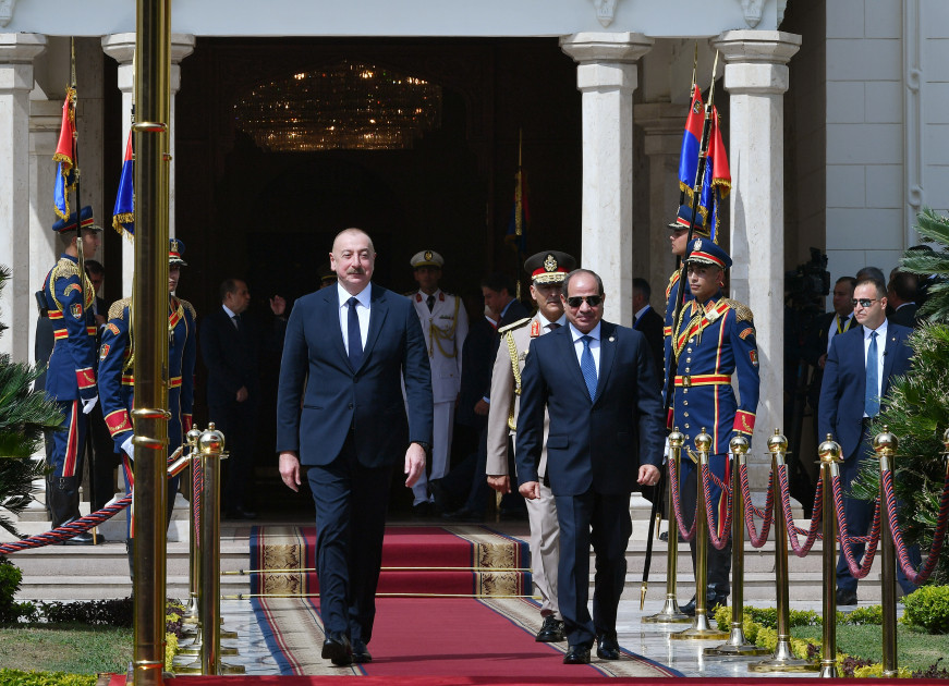 Official welcome ceremony was held for President of Azerbaijan Ilham Aliyev in Egypt