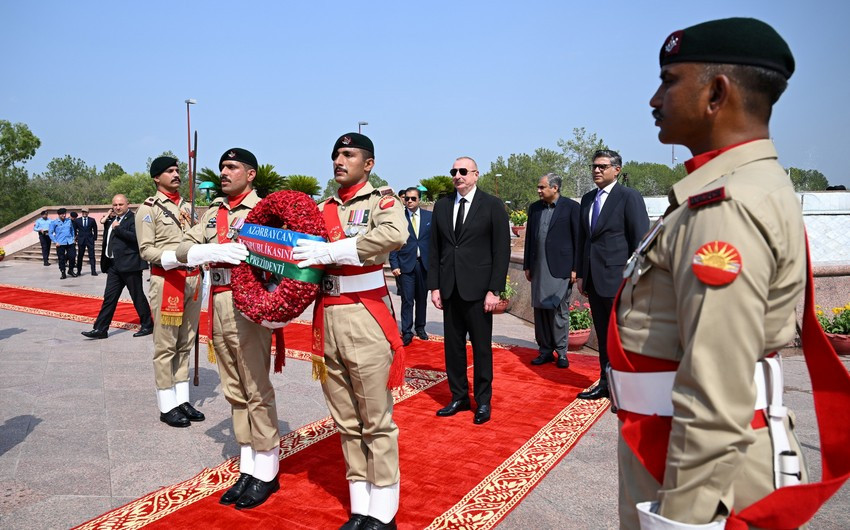 President Ilham Aliyev visited national monument in Islamabad