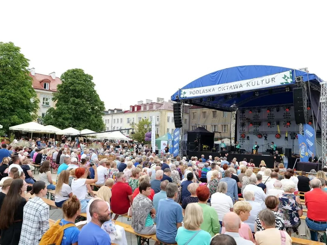 Polşalılar "Qarabağ" mahnısını musiqiçilərimizlə birlikdə oxuyublar