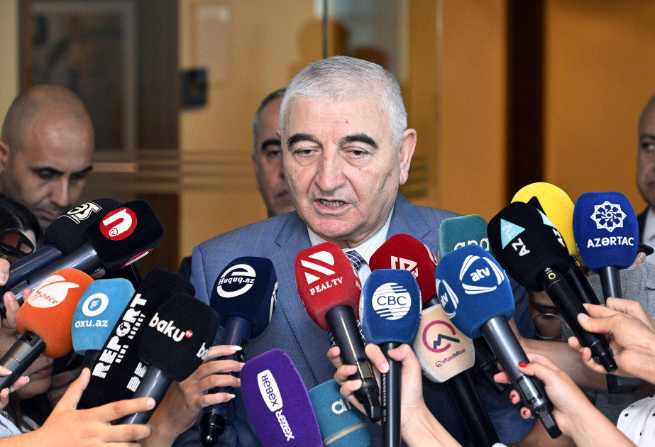 Məzahir Pənahov: Namizədlərin təşviqat aparması üçün 5509 yer müəyyənləşib