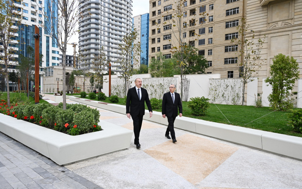 President Ilham Aliyev views conditions at newly established park in Baku's Nasimi district