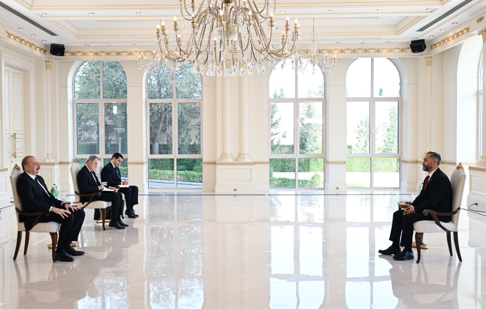 Ilham Aliyev receives credentials of incoming ambassador of Albania to Azerbaijan
