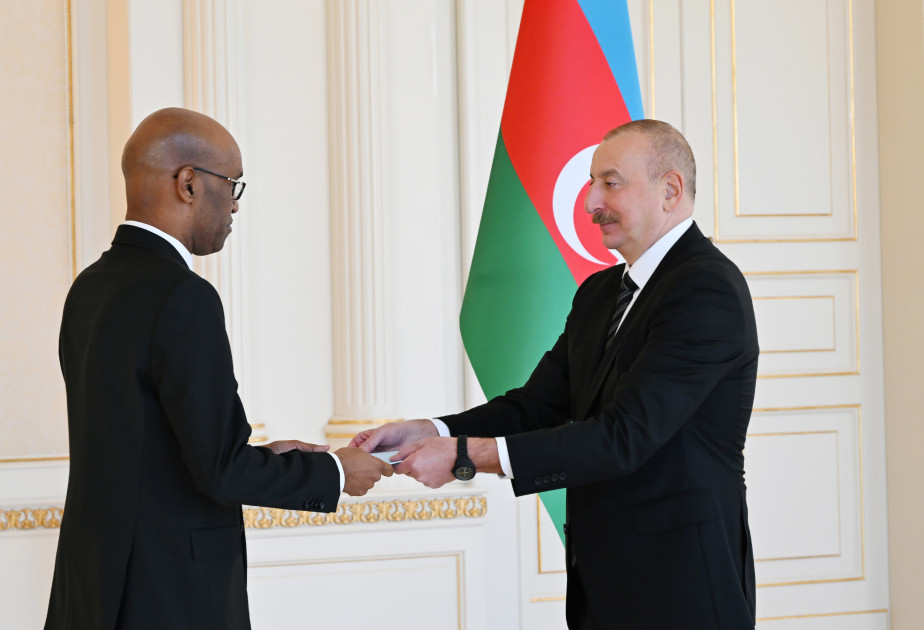 President Ilham Aliyev received credentials of incoming ambassador of Somalia to Azerbaijan