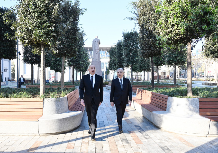 President Ilham Aliyev reviewed upgraded conditions following landscaping and reconstruction efforts in front of Baku Railway Station and 28 May metro station