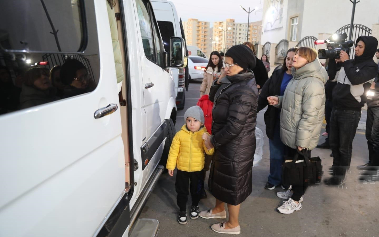 В Джебраил выехала очередная группа бывших вынужденных переселенцев