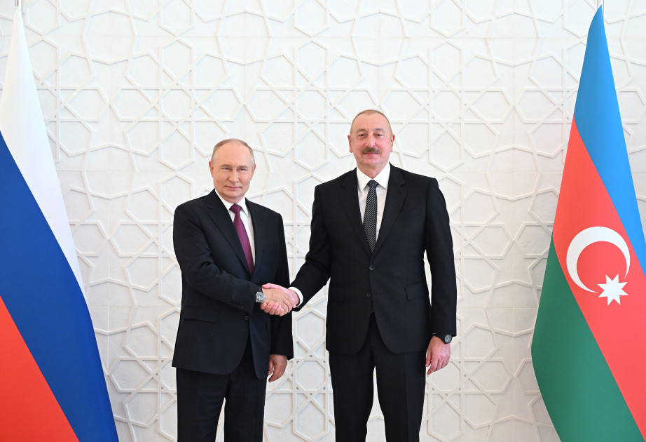 Vladimir Putin makes phone call to President Ilham Aliyev