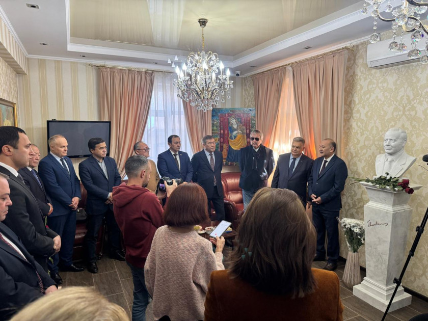 Bust of Heydar Aliyev unveiled at Azerbaijan's Embassy in Kyrgyzstan