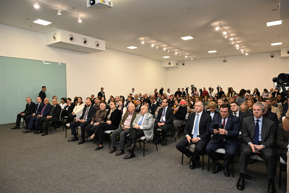 Bakıda Beynəlxalq Xalça Forumu işə başlayıb