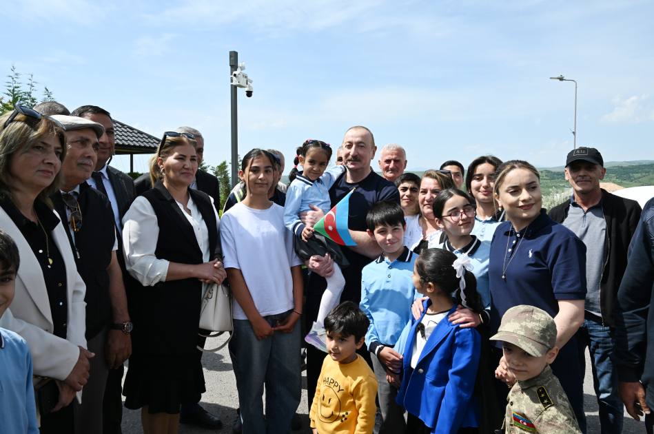 President Ilham Aliyev met with residents in Lachin