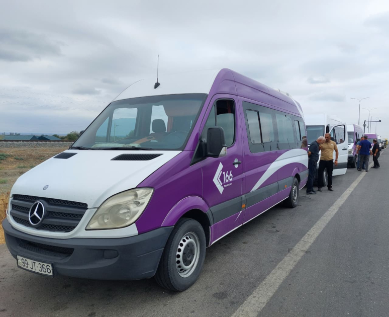 Növbəti köç karvanı Ağdərənin Vəngli kəndinə yola salınıb