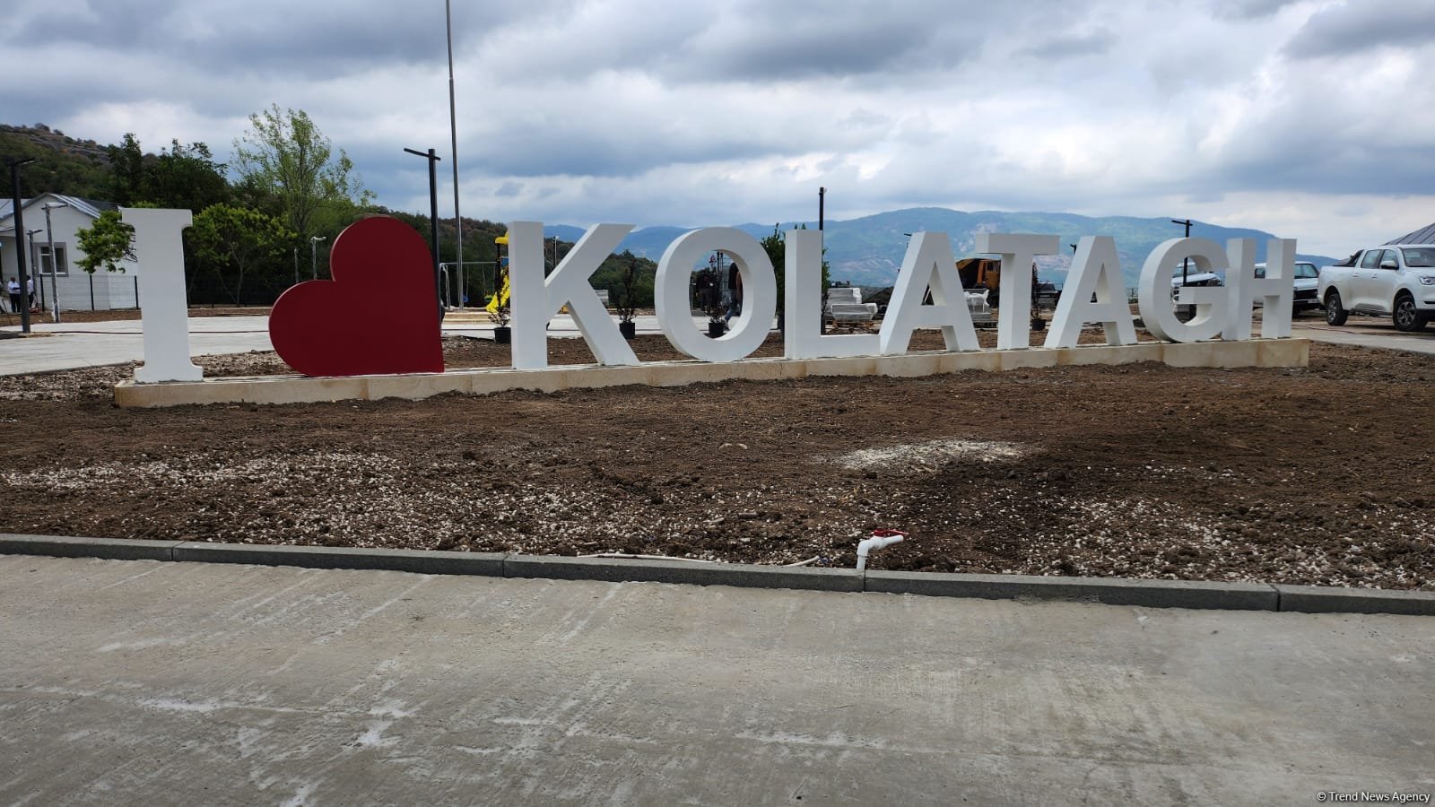 Ağdərənin Kolatağ kəndində fərdi evlərin və infrastrukturun bərpası sahəsində görülən işlərlə tanışlıq