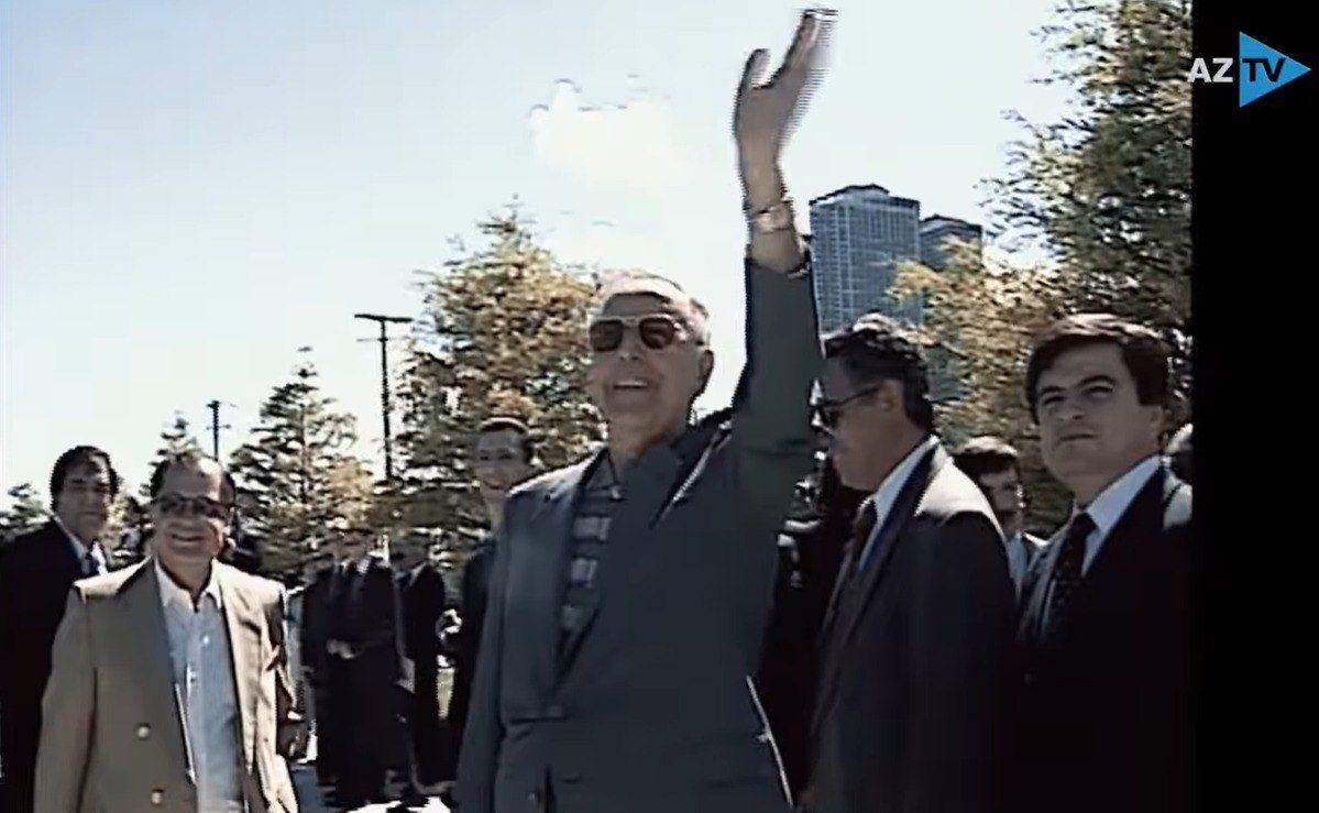 İllər əvvəl Ulu Öndərin Amerikaya səfəri - AzTV-də tarixi kadrlar