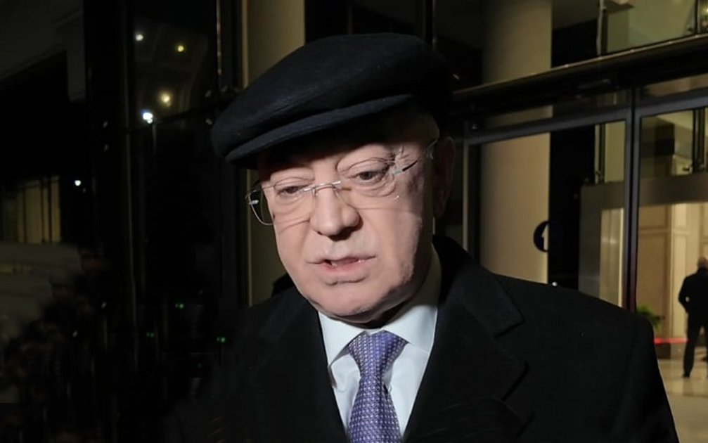 Azerbaijani emergencies minister talks on condition of injured after AZAL plane crash
