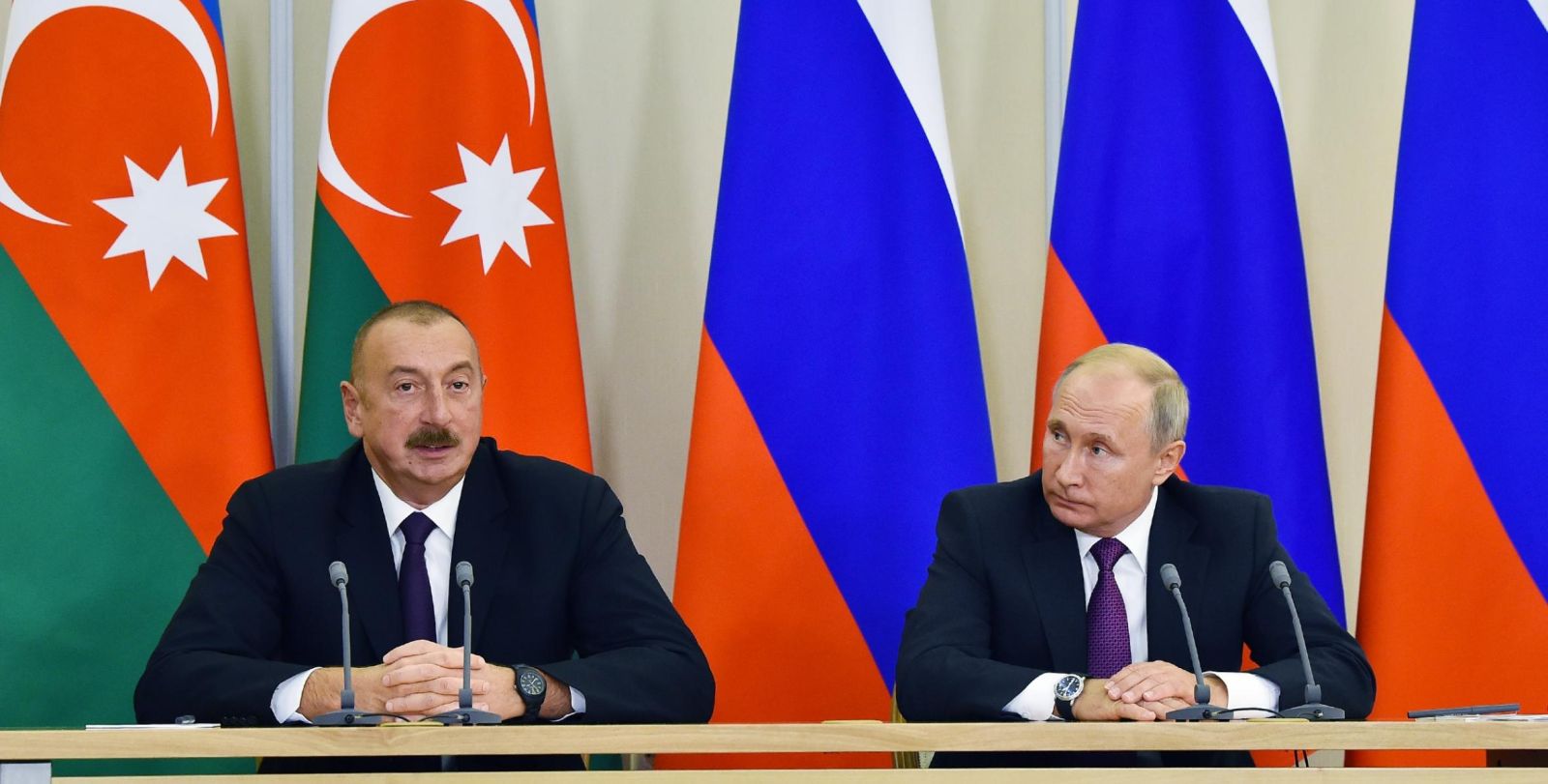 Presidents of Azerbaijan and Russia offer condolences to each other regarding plane crash